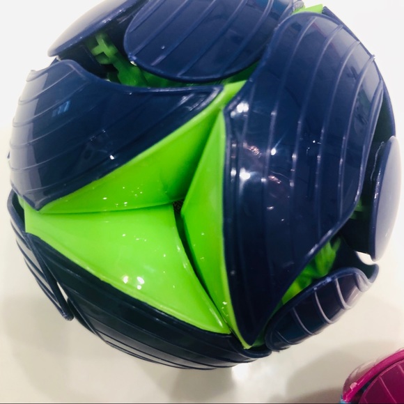 New with tags Switch Pitch set of 2 spheres - Picture 4 of 6